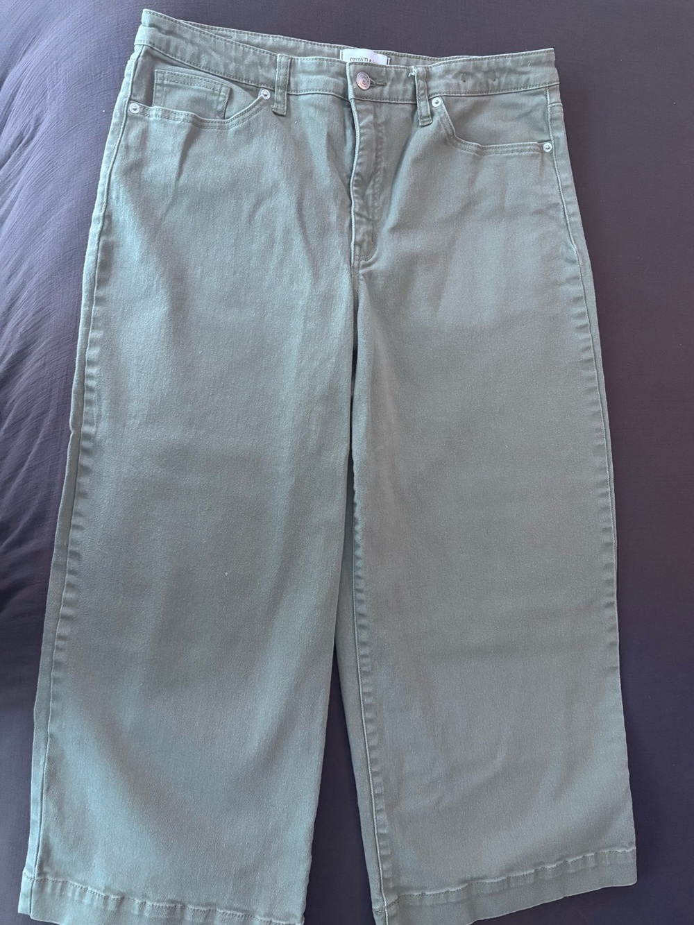 crown & ivy Sage Green Wide Leg Cropped Jeans